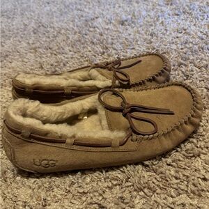 Women’s UGG slippers